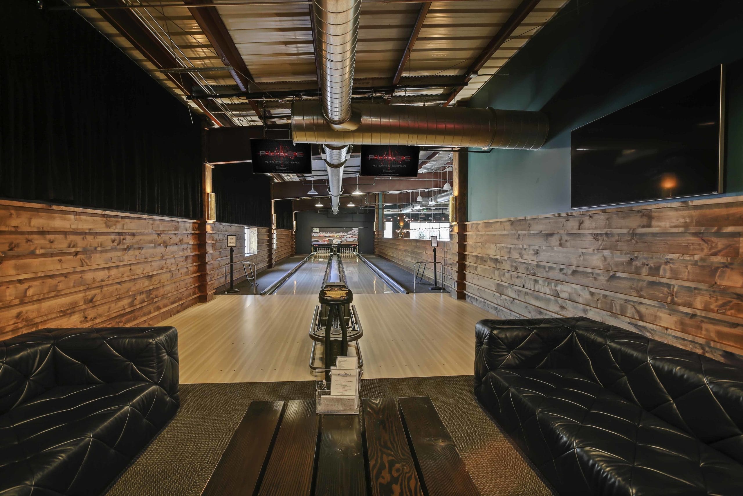 2 lane VIP bowling lane